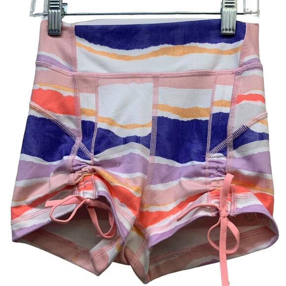 Lululemon Liberty Short Bleacher Stripe White Iris Flower - Picture 2 of 4